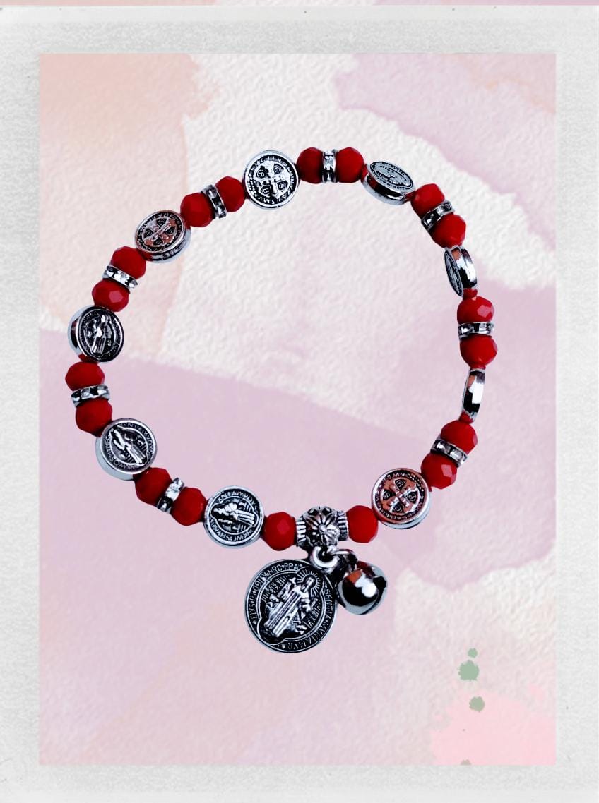 Pulsera roja San Benito en Fantasia