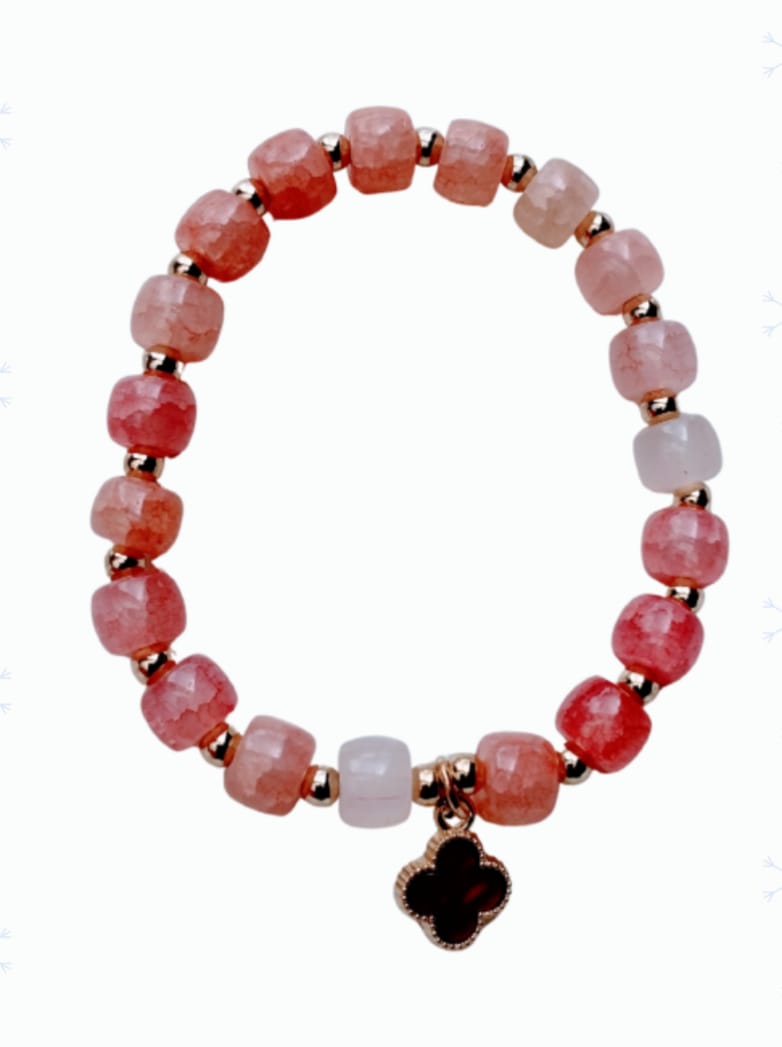 Pulsera trébol rojo en fantasia