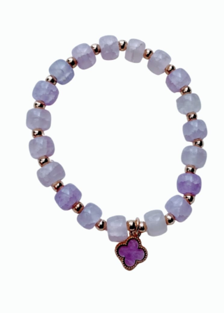Pulsera trébol morado en fantasia