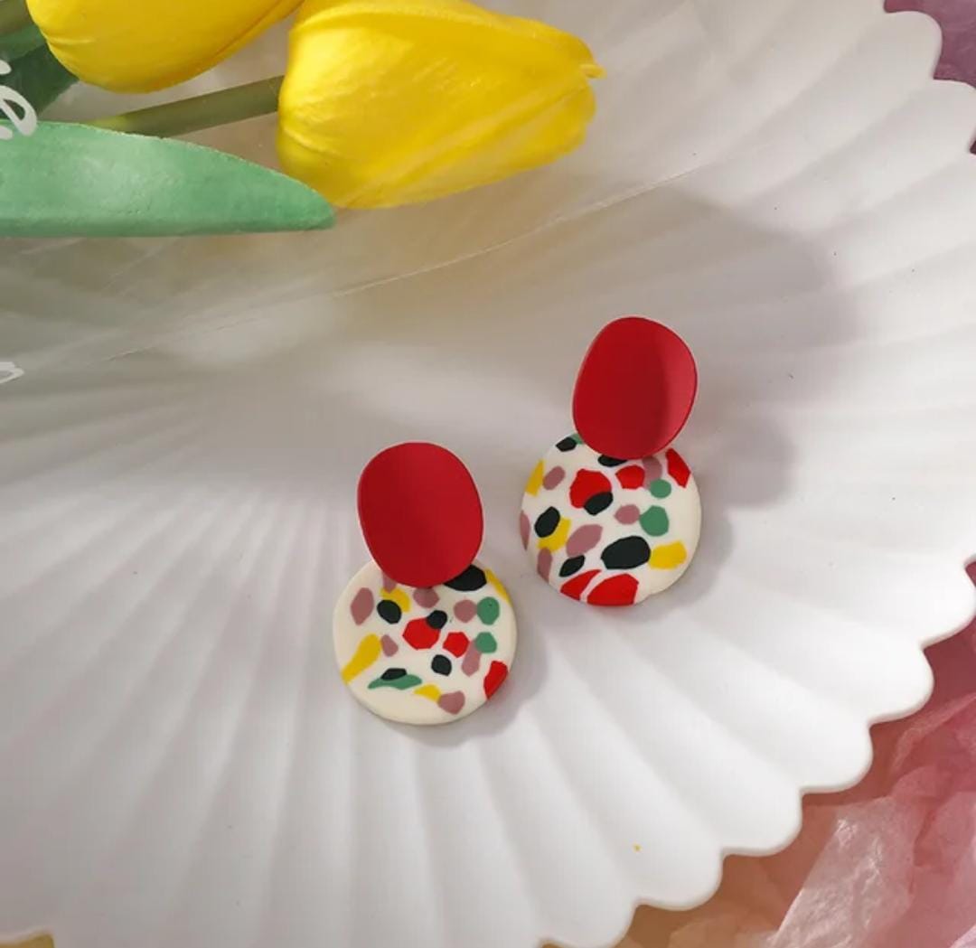 Aros multicolor en fantasia estilo arcilla