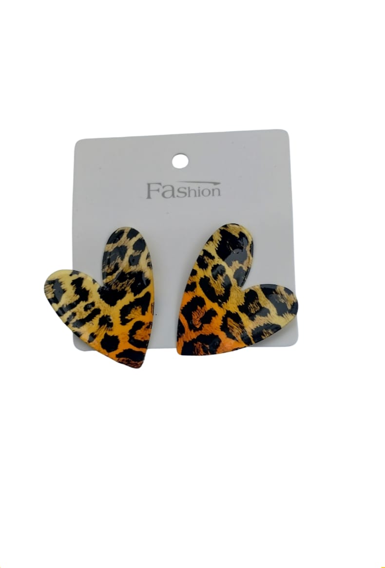 Aros corazón animal print color amarillo en fantasia