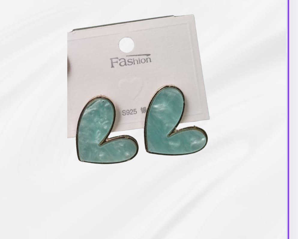 Aros corazón color celeste en fantasia